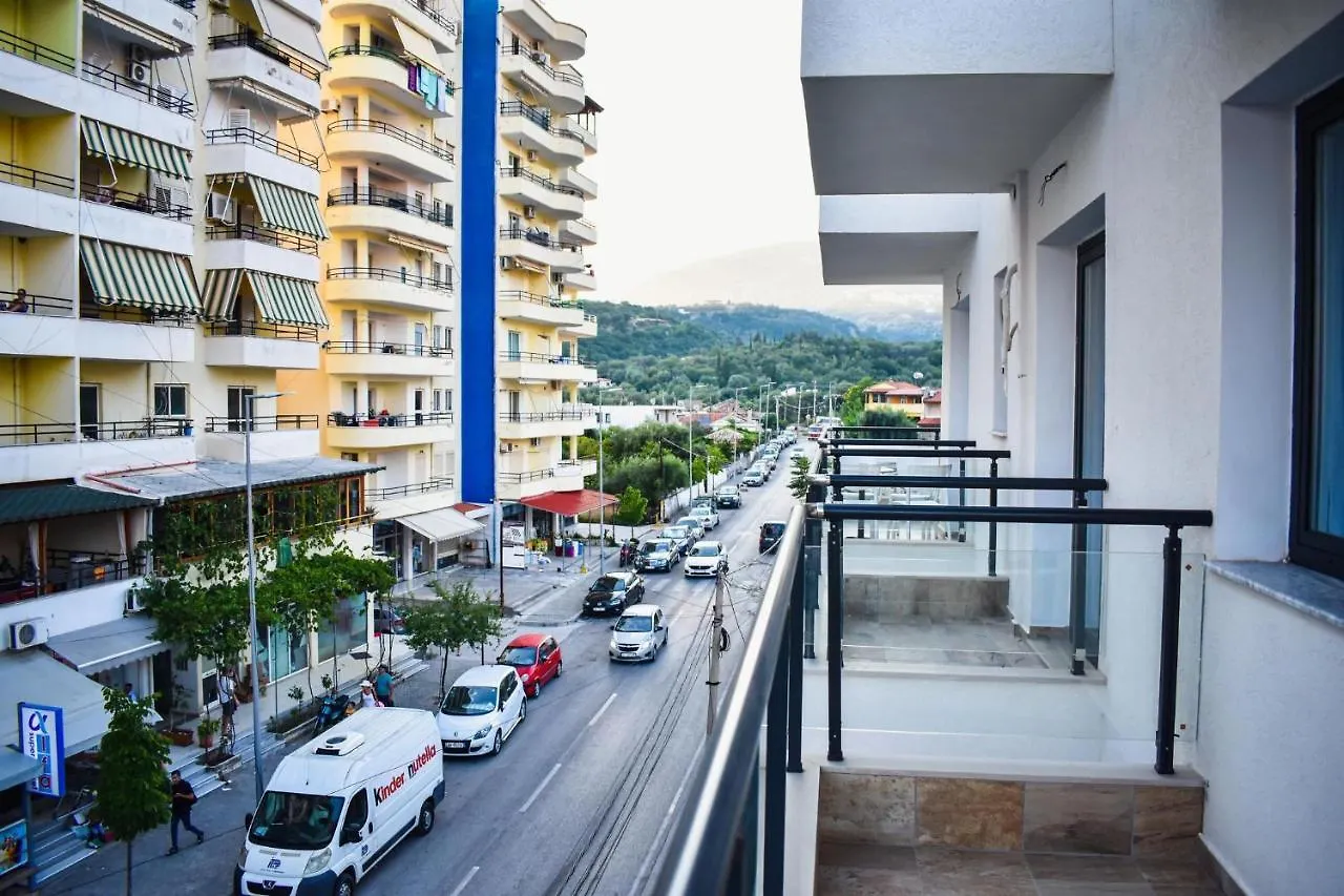 Karos Central Apartments Himare 0*,