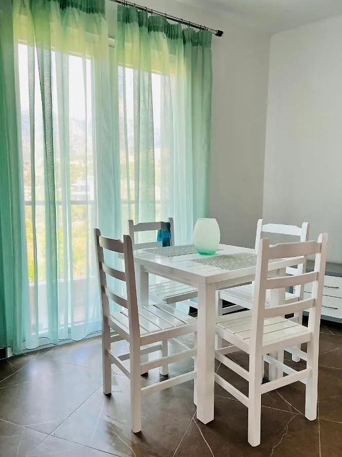Karos Central Apartments Himare 0*,  Albania