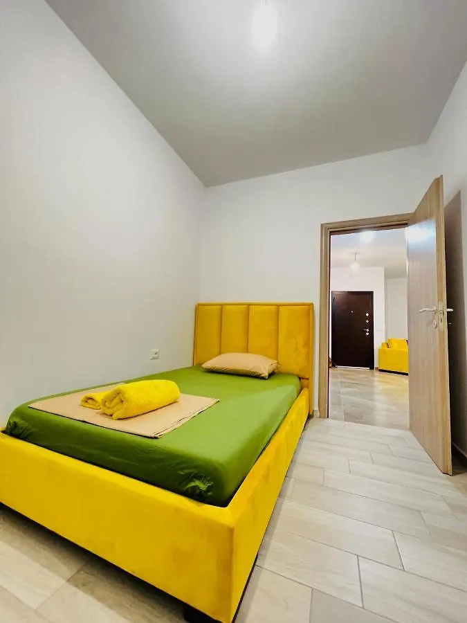 Karos Central Apartments Himare