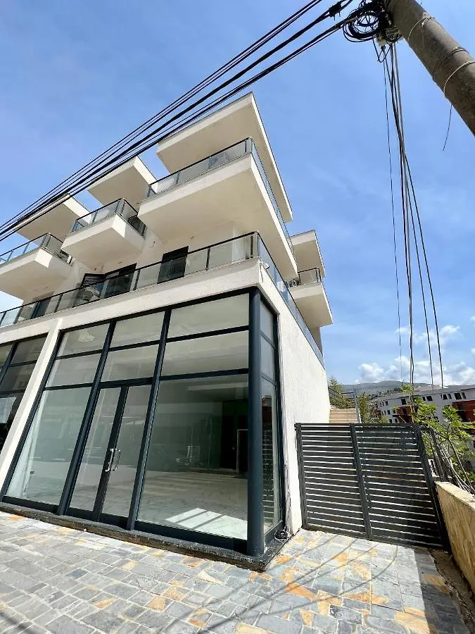 Karos Central Apartments Himare
