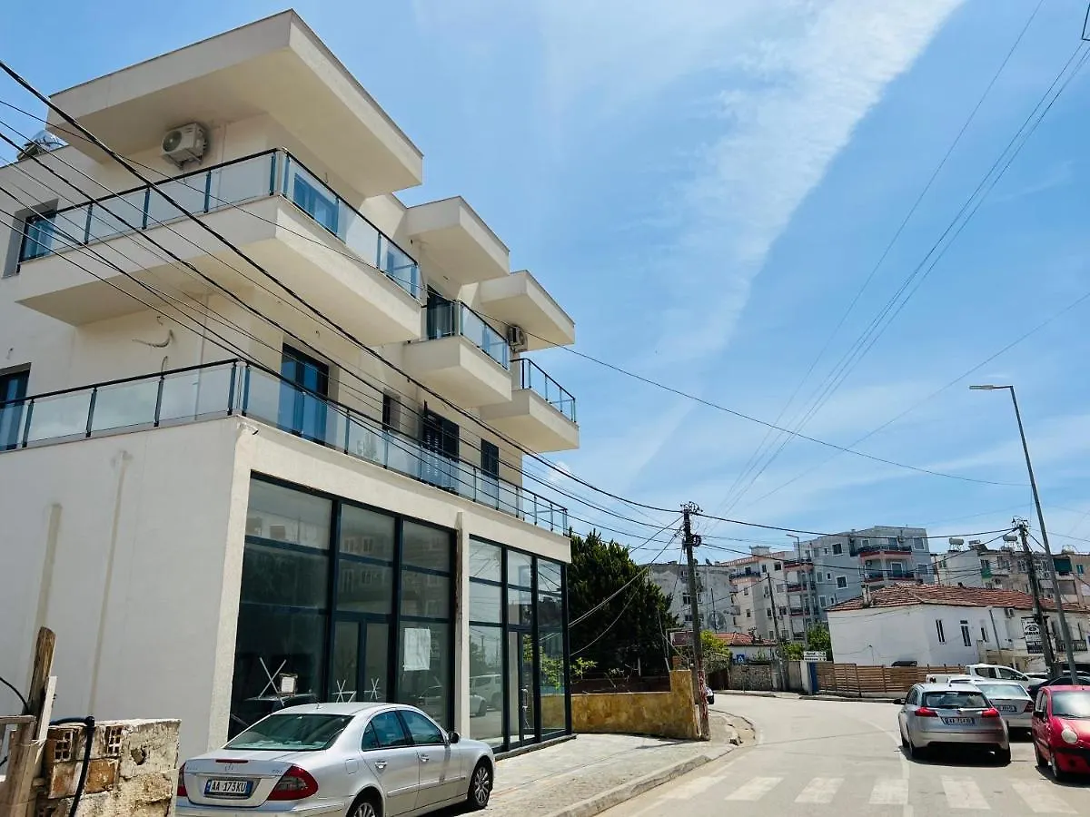 Karos Central Apartments Himare